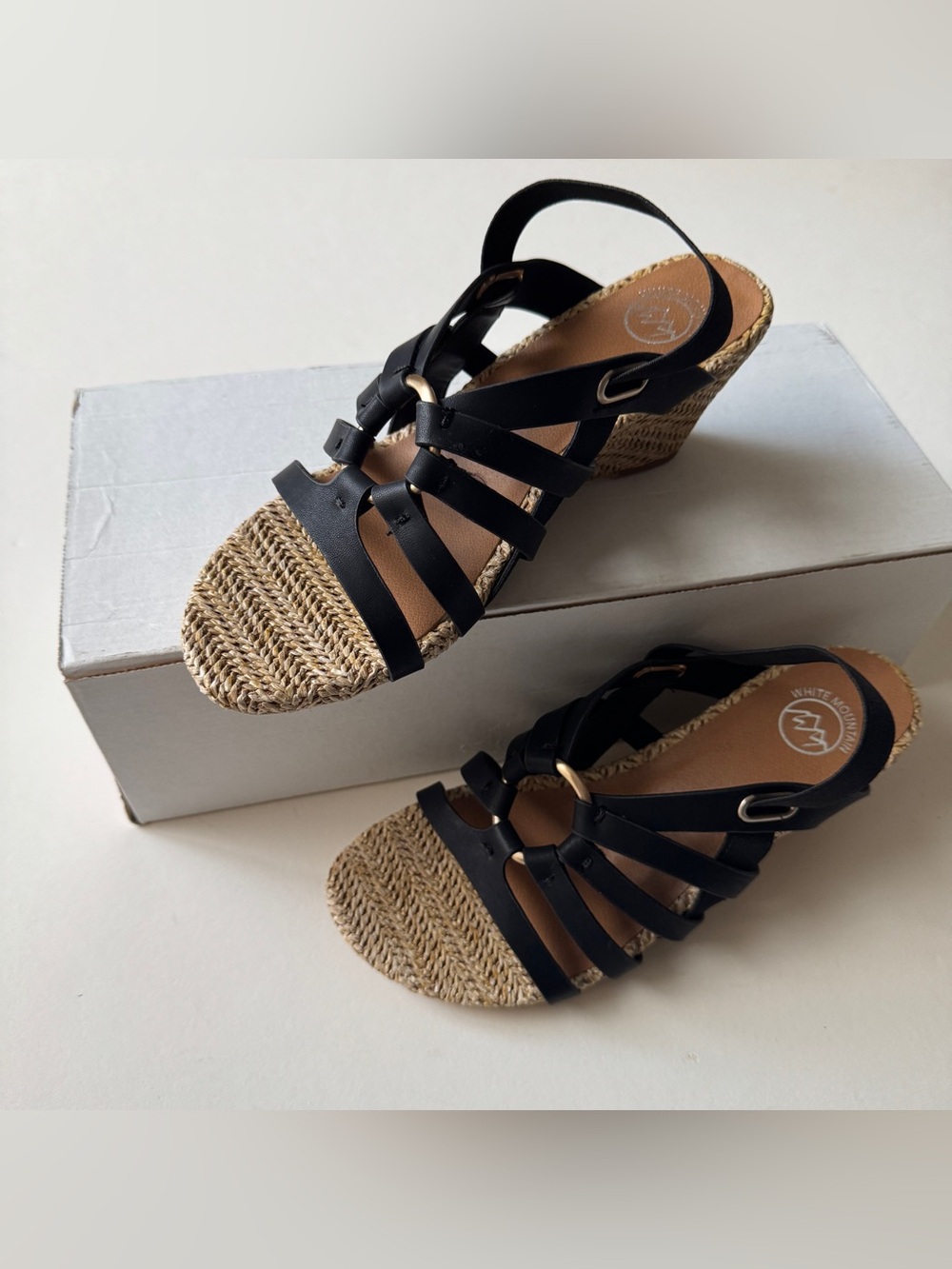 White Mountain Ataps Wedge Sandals Womens  8.5 Black Strappy Espadrille  Casual